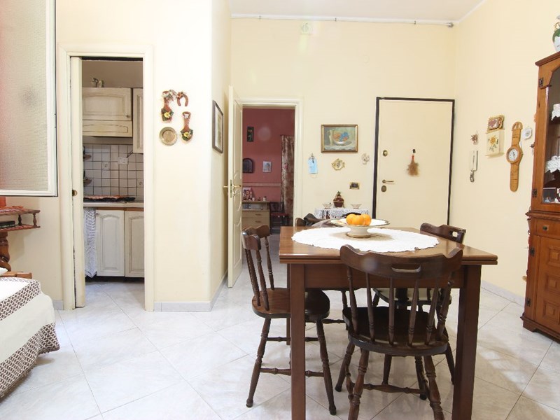 Trilocale in Vendita a Siracusa, zona Piazza Santa Lucia, 85'000&euro;, 117 m²