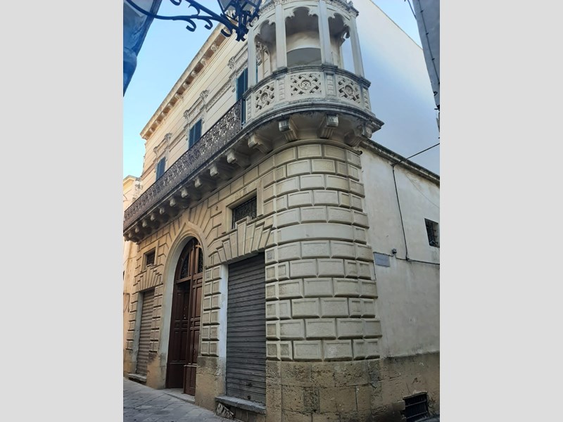 Villa in Vendita a Nardò, zona centro storico, 900'000€, 900 m²