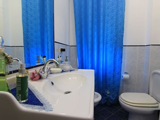 Trilocale in Vendita a Siracusa, zona viale Santa Panagia, 83'000&euro;, 100 m²