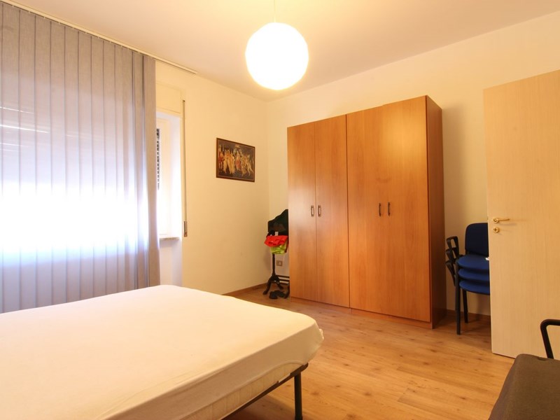 Trilocale in Vendita a Siracusa, zona viale Teracati, 98'000&euro;, 97 m²