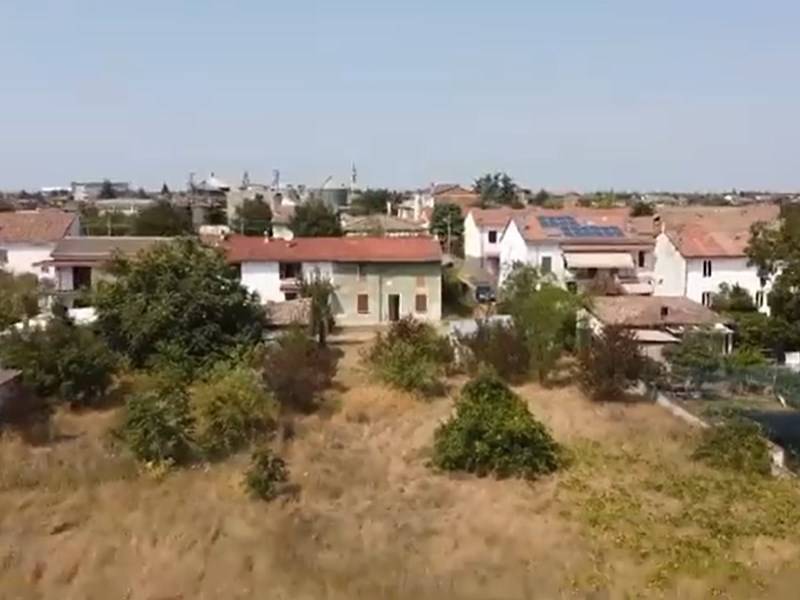 Rustico in Vendita a Alessandria, zona Fraschetta, 45'000€, 168 m²