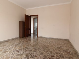 Appartamento in Vendita a Siracusa, zona via Tisia, 145'000&euro;, 143 m²