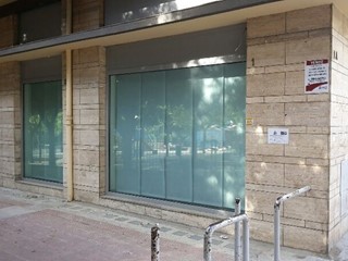 Negozio in Vendita a Canosa di Puglia, 520'000€, 580 m²