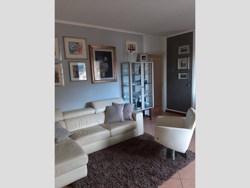 Trilocale in Vendita a Massarosa, zona Piano Di Mommio, 175'000€, 70 m²