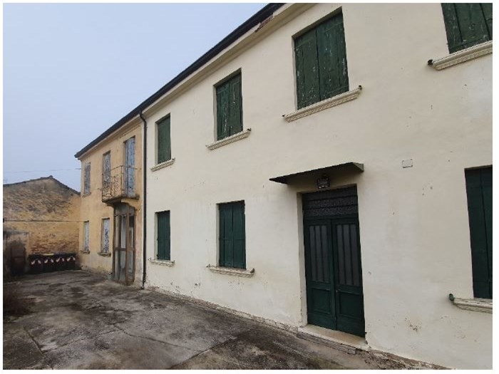 Villa bifamiliare in Vendita a Padova, zona Paltana, 320'000€, 270 m²