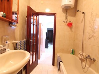 Bilocale in Vendita a Siracusa, zona viale Zecchino, 53'000&euro;, 52 m²