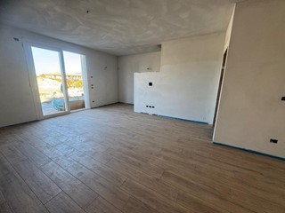 Villa bifamiliare in Vendita a Pontedera, zona Santa Lucia, 390'000&euro;, 135 m²