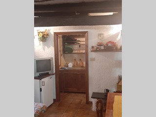 Quadrilocale in Vendita a Mendatica, 50'000€, 70 m²