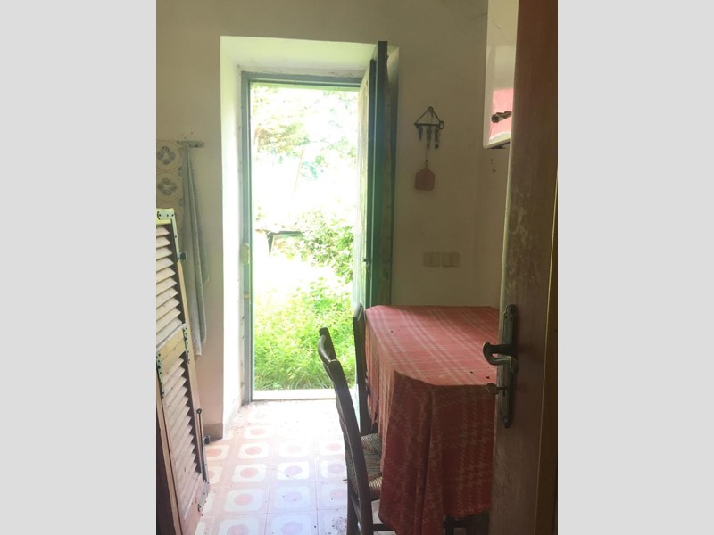 Casa Semi Indipendente in Vendita a Cremolino, 90'000€, 186 m²