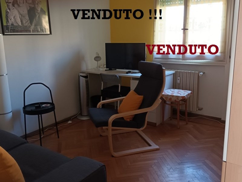 Bilocale in Vendita a Milano, zona Affori via P. R. Rufo 12, 178'000€, 70 m²
