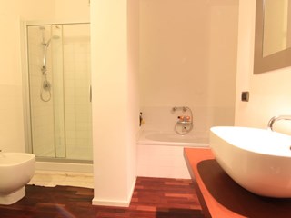 Quadrilocale in Vendita a Siracusa, zona viale Tunisi, 165'000&euro;, 200 m²