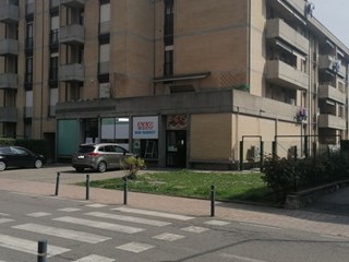 Immobile commerciale in Vendita a Nembro, 190'000€, 270 m²