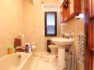 Bilocale in Vendita a Siracusa, zona viale Zecchino, 53'000&euro;, 52 m²