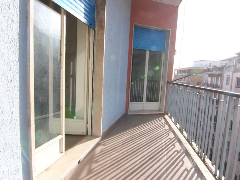 Trilocale in Vendita a Siracusa, zona Corso Gelone, 115'000&euro;, 100 m²