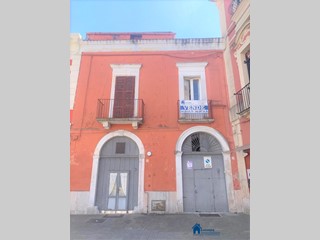 Casa Indipendente in Vendita a Capurso, 135'000€, 200 m²