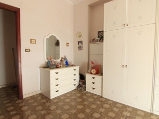 Appartamento in Vendita a Siracusa, zona viale Tica, 99'000&euro;, 144 m²