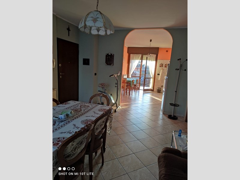Quadrilocale in Vendita a Leinì, zona residenziale, 175'000€, 100 m²