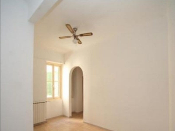 Appartamento in Affitto a Genova, 400€