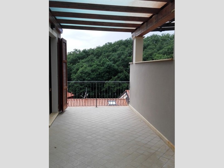 Villa in Vendita a Castelnuovo Magra, 520'000€, 249 m², arredato