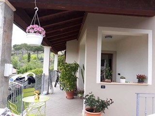 Villa in Vendita a Castelnuovo Magra, 520'000€, 249 m², arredato