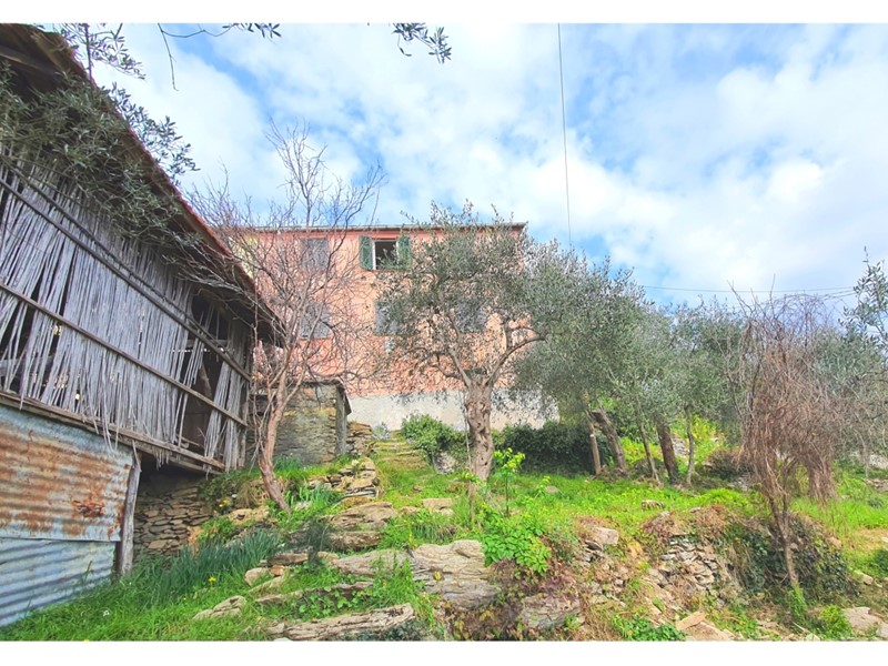 Casa Semi Indipendente in Vendita a Rapallo, 89'000€, 150 m²