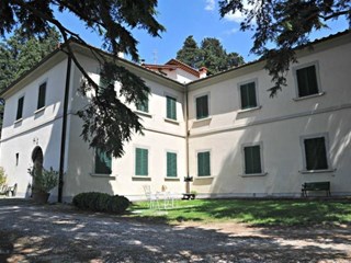 Villa in Vendita a Prato, zona Montemurlo Collina, 1'800'000€, 1000 mq.circa, arredato, con Box