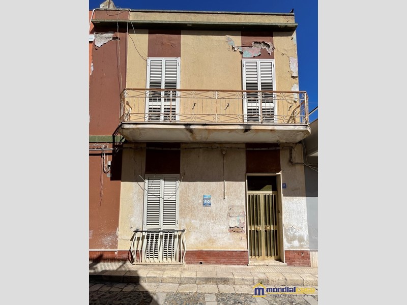 Casa Indipendente in Vendita a Pachino, 70'000€, 170 m²