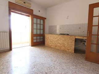 Appartamento in Vendita a Siracusa, zona via Tisia, 125'000&euro;, 174 m²