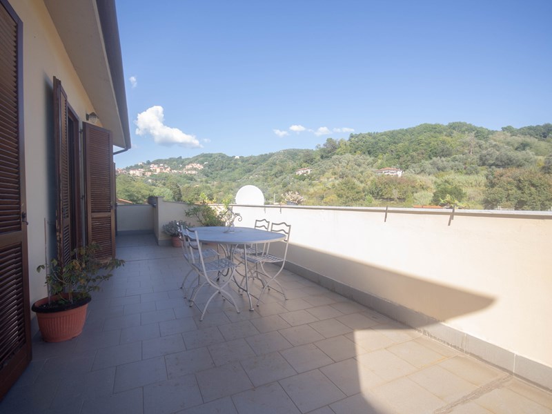 Appartamento in Vendita a La Spezia, zona San Venerio, 260'000&euro;, 135 m²