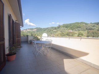 Appartamento in Vendita a La Spezia, zona San Venerio, 260'000&euro;, 135 m²