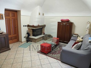 Casa Semi Indipendente in Vendita a Ventimiglia, zona Trucco, 170'000€, 80 m², arredato