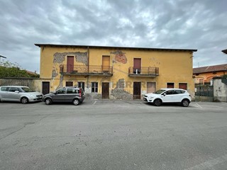 Rustico in Vendita a Dalmine, 149'000€, 500 m²