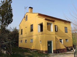 Casa Indipendente in Vendita a Montelupone, zona Cervare, 320'000&euro;, 250 m², con Box