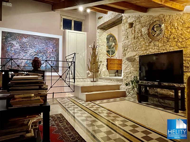 Trilocale in Vendita a Catanzaro, zona CENTRO, 165'000&euro;, 120 m²