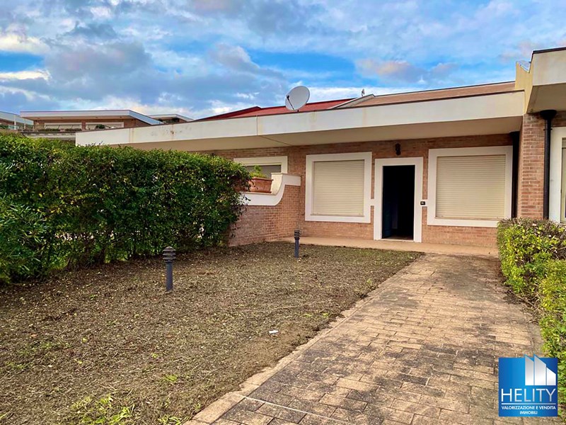 Villetta a schiera in Vendita a Stalettì, 99'000&euro;, 95 m²