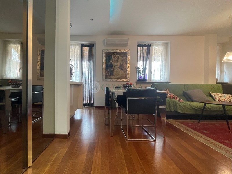 Appartamento in Vendita a Sarzana, zona Crociata, 235'000€, 80 m²