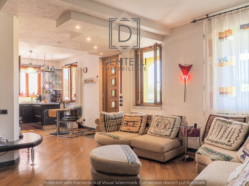 Casa Semi Indipendente in Vendita a Sarzana, 530'000&euro;, 300 m², con Box