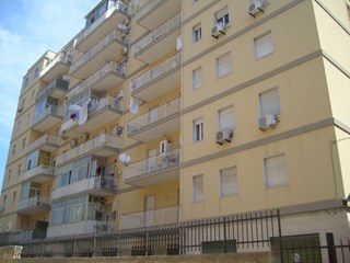 Trilocale in Vendita a Siracusa, zona teracati, 90'000&euro;, 110 m²