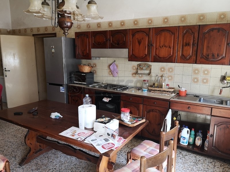 Casa Semi Indipendente in Vendita a Castelfranco di Sotto, 290'000€, 300 m², con Box