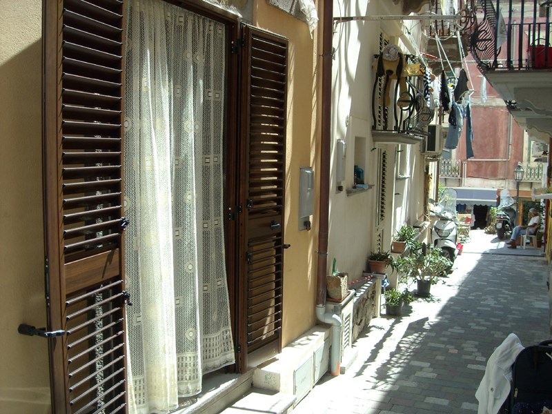 Appartamento in Affitto a Lipari, zona centro Marina Corta, 400€, 60 m², arredato