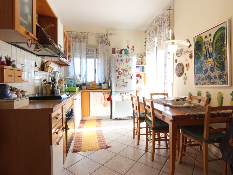 Trilocale in Vendita a Siracusa, zona viale Tunisi, 120'000&euro;, 95 m²
