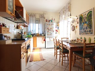 Trilocale in Vendita a Siracusa, zona viale Tunisi, 120'000&euro;, 95 m²