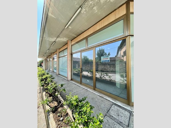 Immobile commerciale in Vendita a Montecchio Maggiore, 58'000€, 90 m²