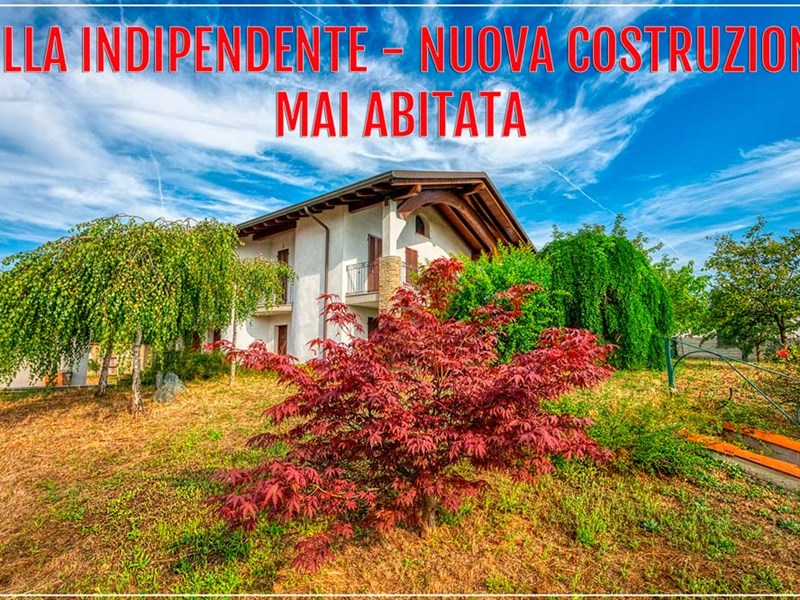 Villa in Vendita a Villalvernia, 395'000€, 235 m²