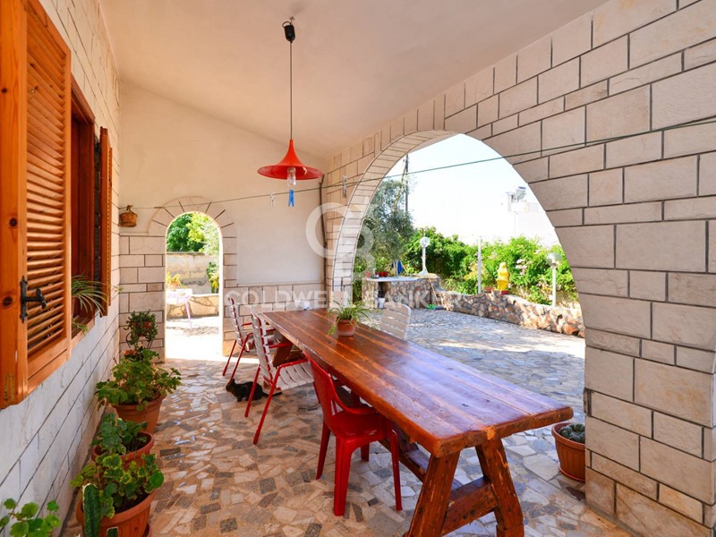 Villa in Vendita a Carovigno, 168'000€, 161 m²