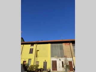 Rustico in Vendita a Pregnana Milanese, 30'000€, 94 m²