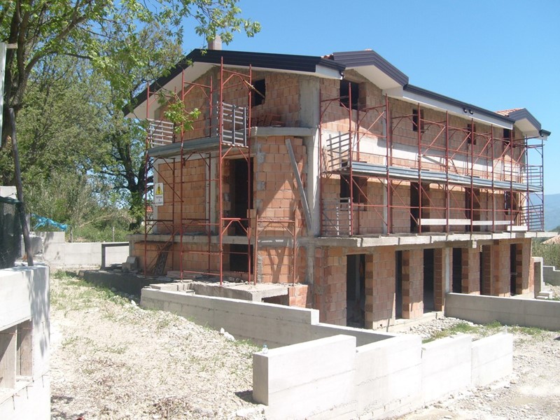 Villa bifamiliare in Vendita a Marano Marchesato, 87'500€, 185 m²