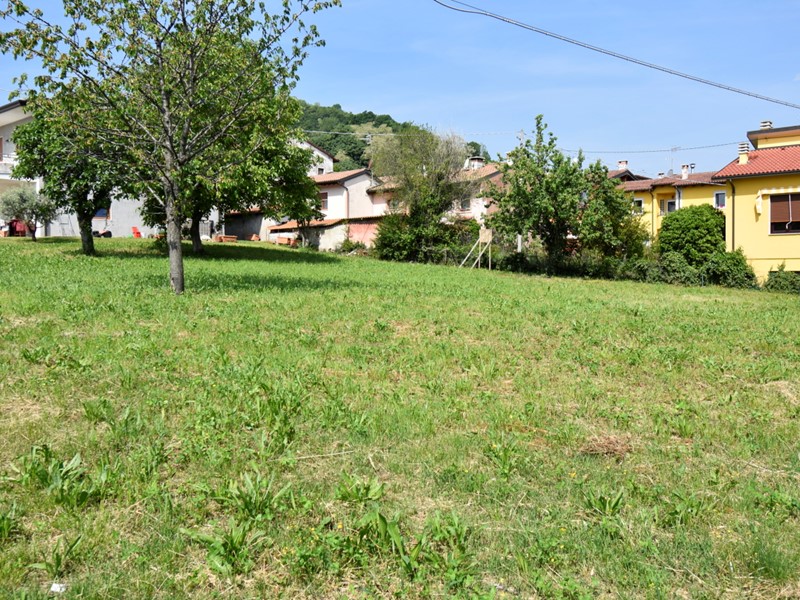 Terreno edificabile in Vendita a Arzignano, 100'000€, 935 m²