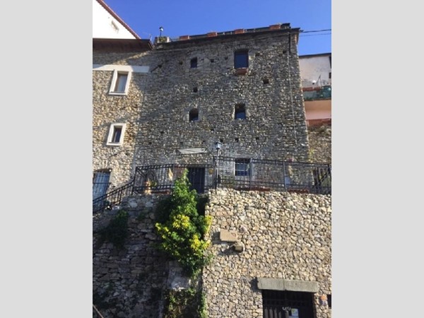 Appartamento in Vendita a Arcola, 270'000€, 180 m²