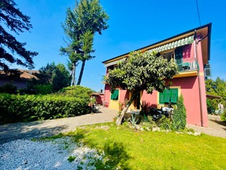 Casa Indipendente in Vendita a Sarzana, zona Sarzana vicinanze centro, 520'000&euro;, 280 m², arredato